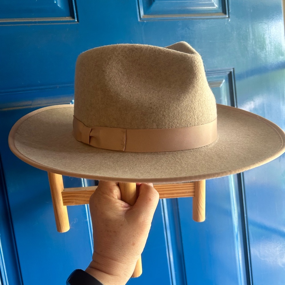Gigi Pip women’s hat. Monroe Rancher. Oatmeal